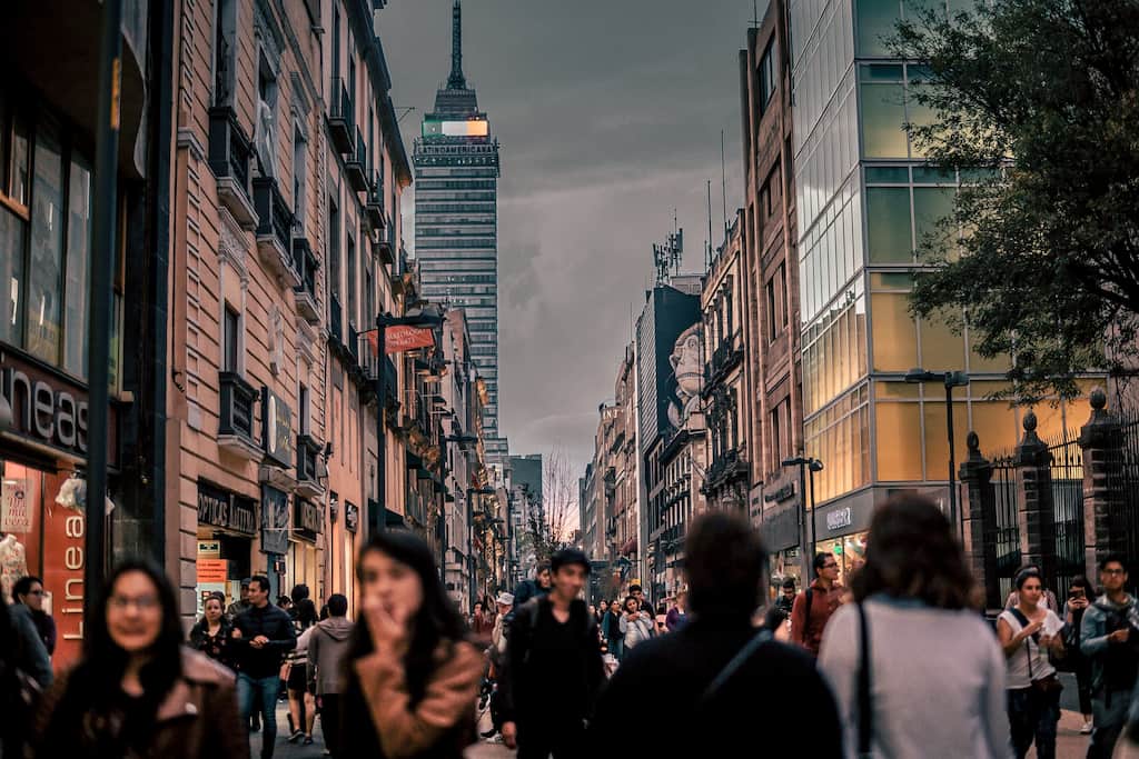 understanding the average salary in mexico: key factors to consider